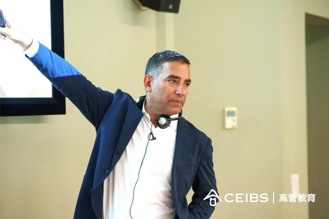 image_1778294371_031.webp